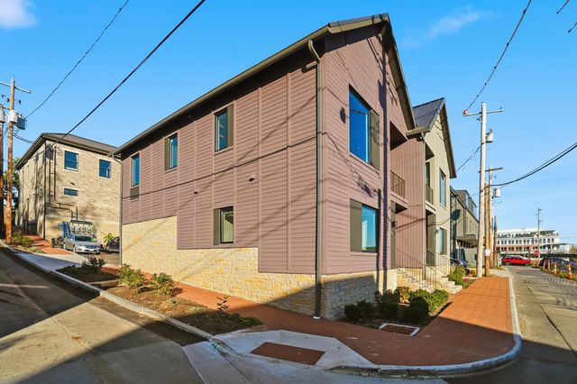 33 N Blacksmith Lane, Dublin, OH 43017