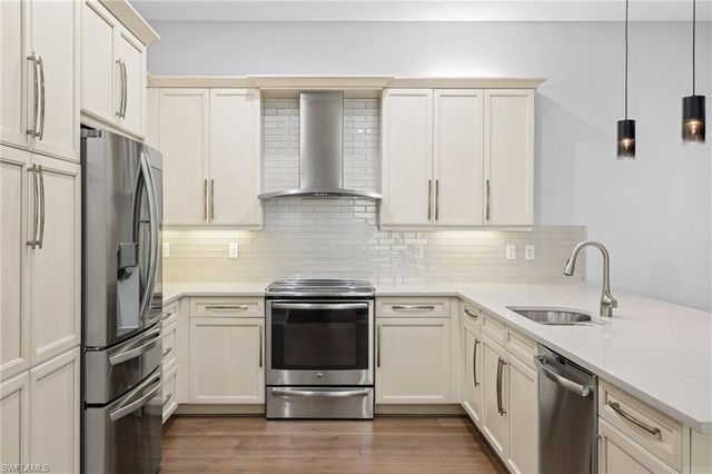 13437 Monticello BLVD, Naples, FL 34109