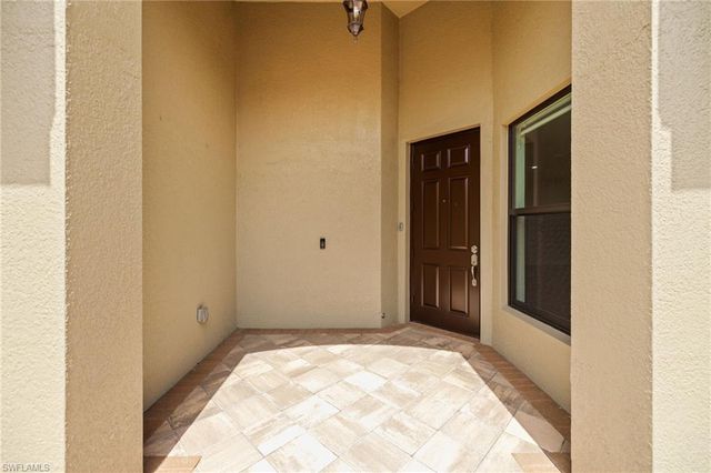 13437 Monticello BLVD, Naples, FL 34109