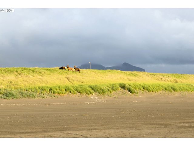 1146 N MARION Ave 680, Gearhart, OR 97138