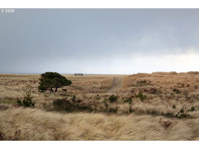 1146 N MARION Ave 680, Gearhart, OR 97138