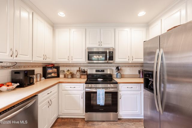 3520 Shadow Ridge Road N, Wilson, NC 27896