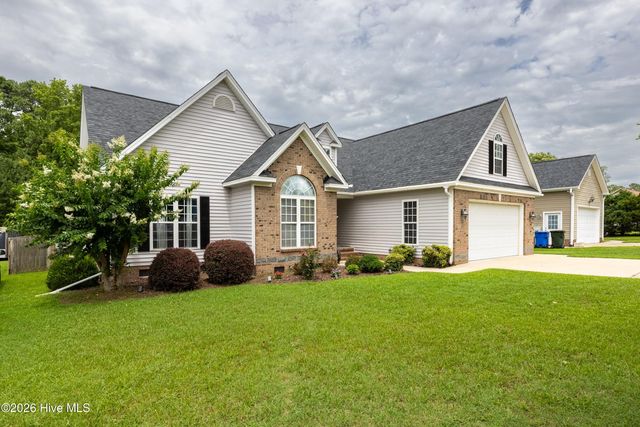 3520 Shadow Ridge Road N, Wilson, NC 27896