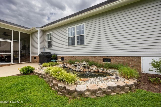 3520 Shadow Ridge Road N, Wilson, NC 27896