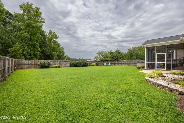 3520 Shadow Ridge Road N, Wilson, NC 27896