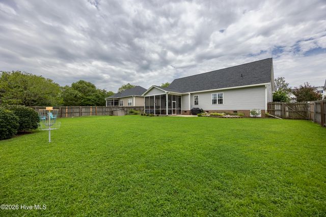 3520 Shadow Ridge Road N, Wilson, NC 27896