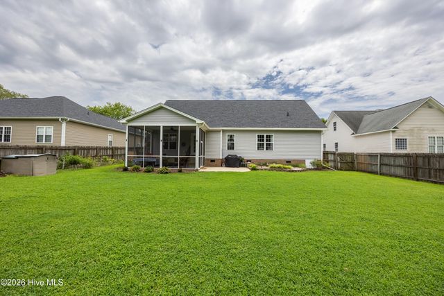 3520 Shadow Ridge Road N, Wilson, NC 27896