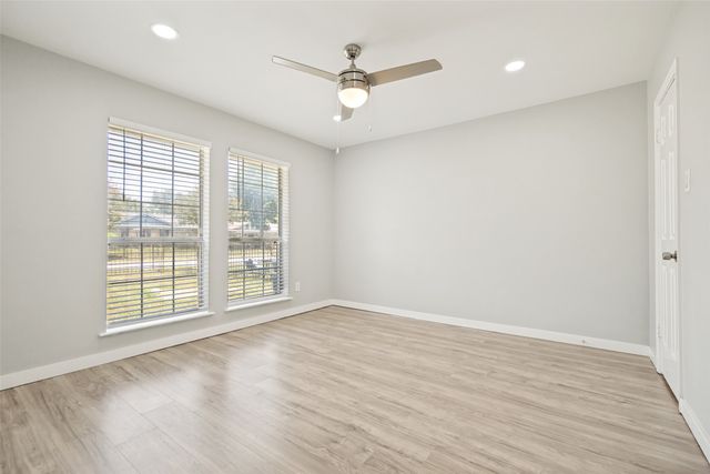 10406 Kinslow Drive, Dallas, TX 75217