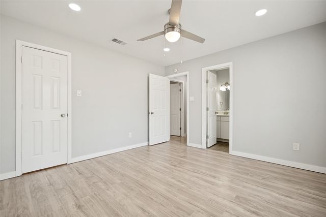 10406 Kinslow Drive, Dallas, TX 75217