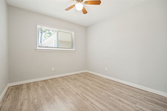 10406 Kinslow Drive, Dallas, TX 75217