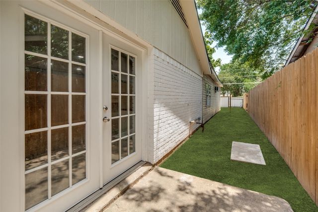 10406 Kinslow Drive, Dallas, TX 75217