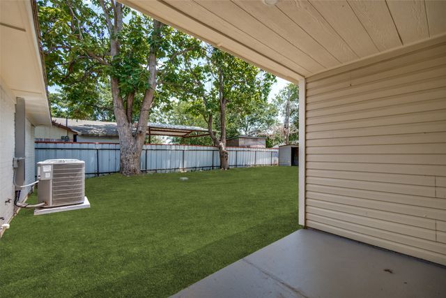 10406 Kinslow Drive, Dallas, TX 75217