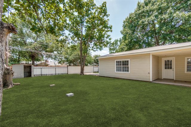 10406 Kinslow Drive, Dallas, TX 75217