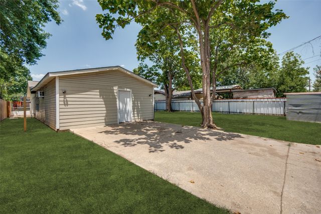 10406 Kinslow Drive, Dallas, TX 75217