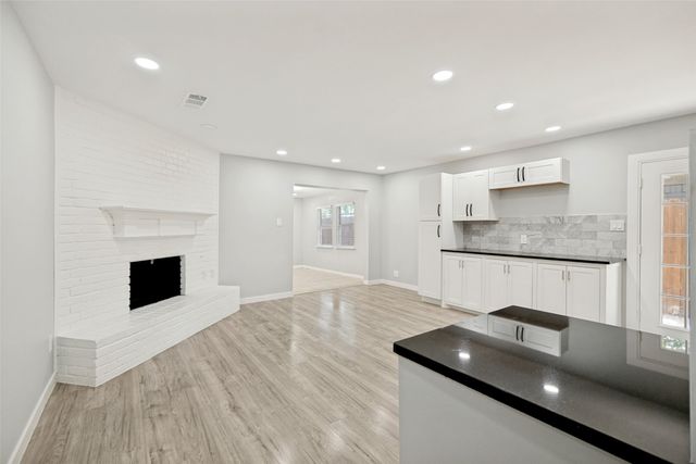 10406 Kinslow Drive, Dallas, TX 75217