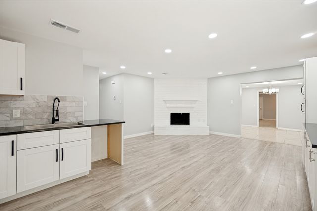 10406 Kinslow Drive, Dallas, TX 75217