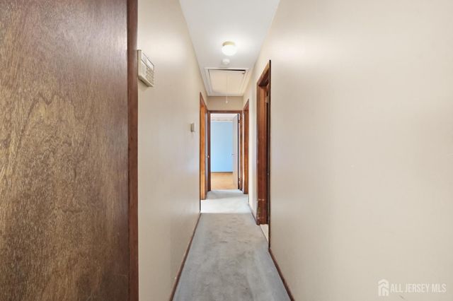 4 Walnut Street, Monroe, NJ 08831