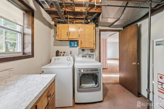 4 Walnut Street, Monroe, NJ 08831