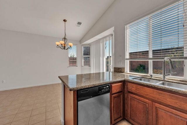 1992 Horseshoe Glen Cir, Folsom, CA 95630