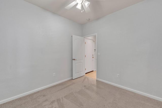 1992 Horseshoe Glen Cir, Folsom, CA 95630