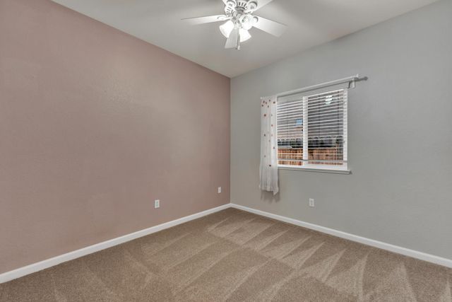 1992 Horseshoe Glen Cir, Folsom, CA 95630