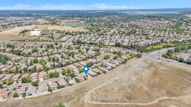 1992 Horseshoe Glen Cir, Folsom, CA 95630