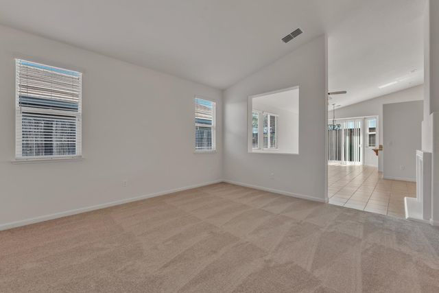 1992 Horseshoe Glen Cir, Folsom, CA 95630