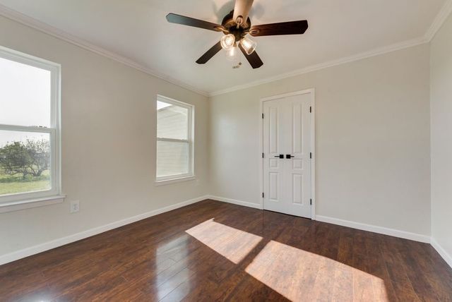 550 Green Acres Road, Weatherford, TX 76088