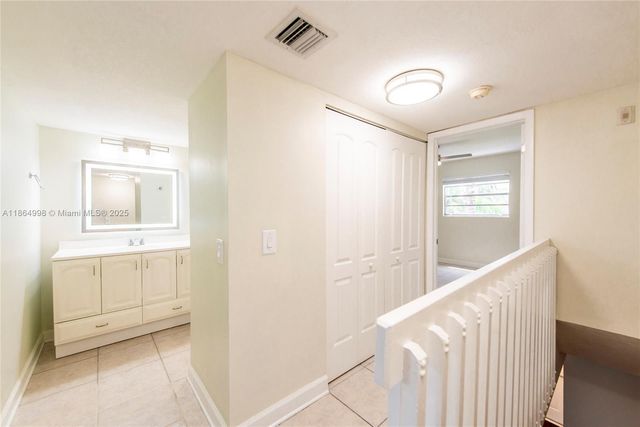 4600 SW 67th Ave 237, Miami, FL 33155