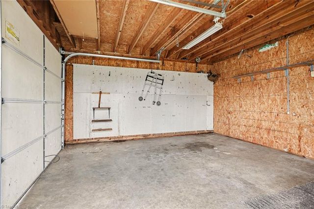 244 Bent Creek Drive, Lexington, NC 27295