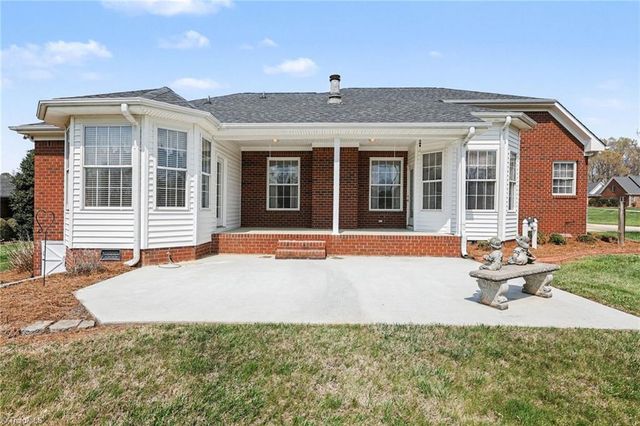 244 Bent Creek Drive, Lexington, NC 27295