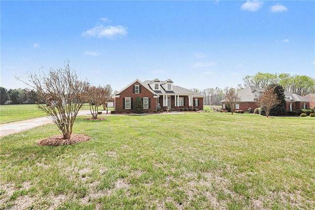 244 Bent Creek Drive, Lexington, NC 27295