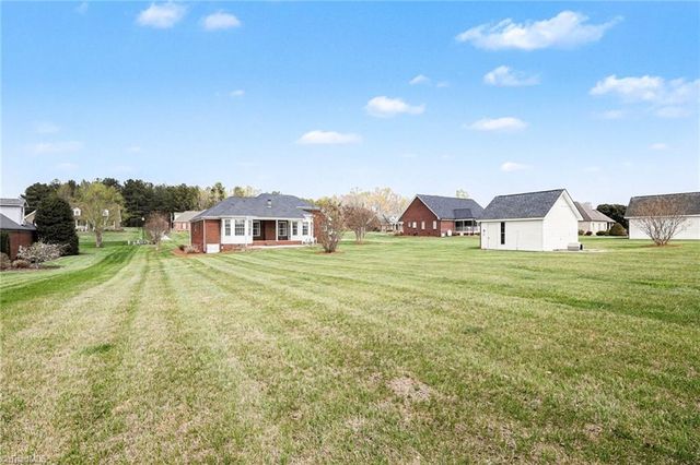 244 Bent Creek Drive, Lexington, NC 27295