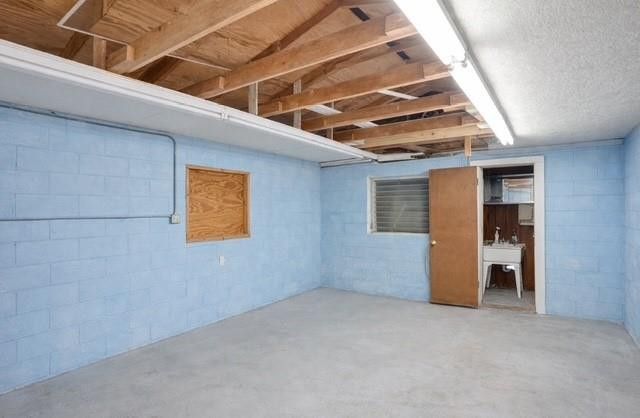 1571 Riverland Road, Fort Lauderdale, FL 33312