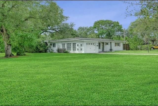 1571 Riverland Road, Fort Lauderdale, FL 33312