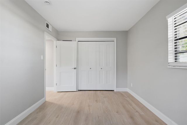 405 SHORE DRIVE E, Oldsmar, FL 34677