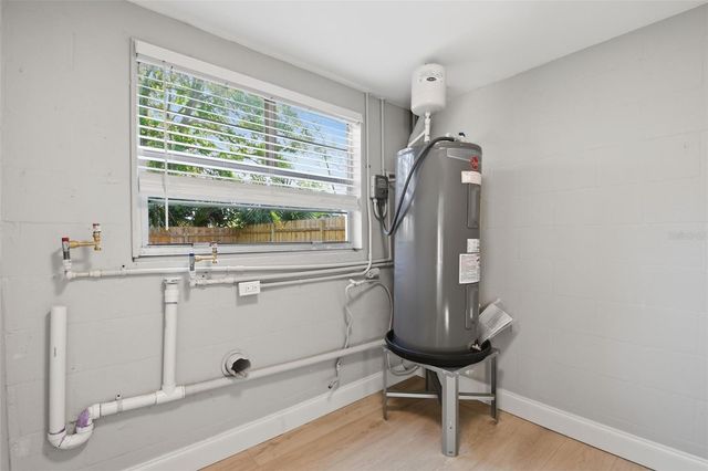 405 SHORE DRIVE E, Oldsmar, FL 34677