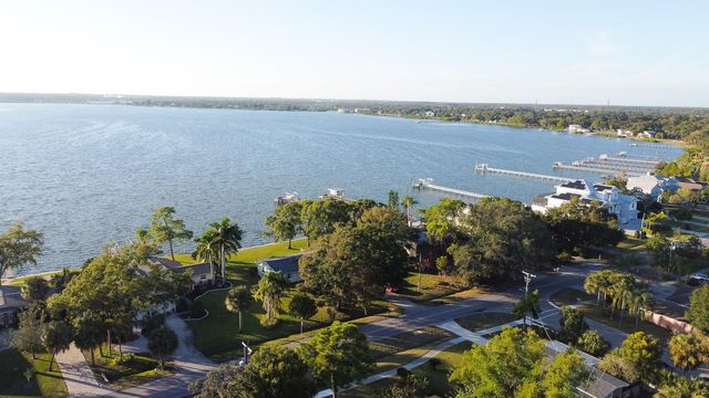 405 SHORE DRIVE E, Oldsmar, FL 34677