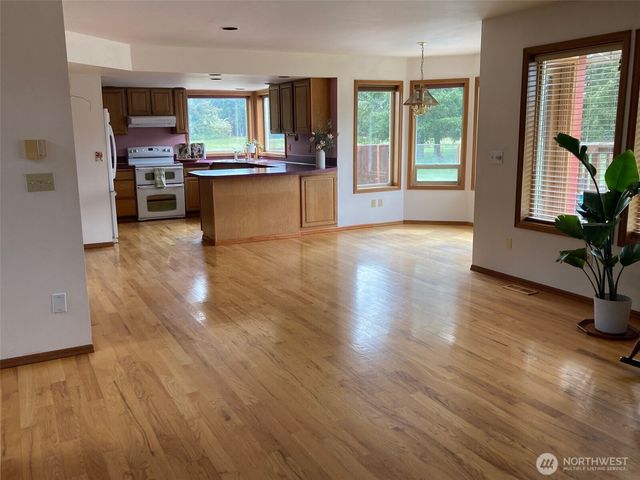 2726 263rd Street Ct E, Spanaway, WA 98387