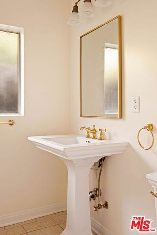 788 N Mar Vista Avenue, Pasadena, CA 91104