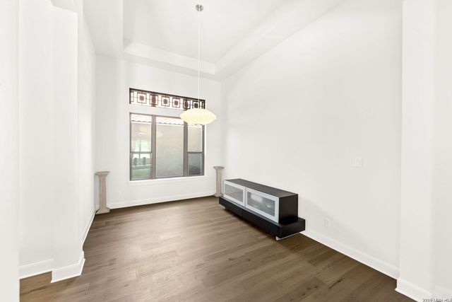 515 Talmadge Ln, Shavano Park, TX 78249