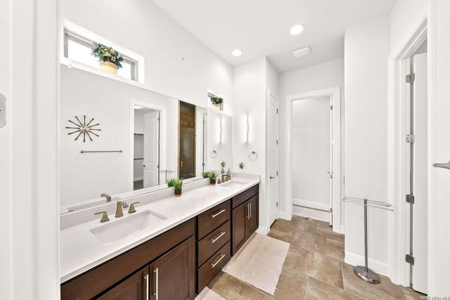 515 Talmadge Ln, Shavano Park, TX 78249