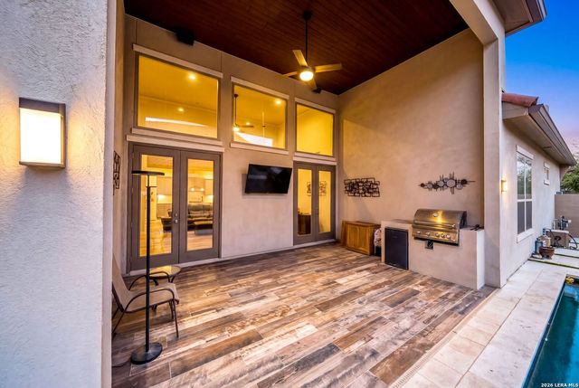 515 Talmadge Ln, Shavano Park, TX 78249