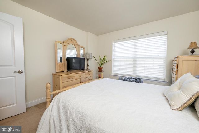 202 HOLBROOK LN, Gilbertsville, PA 19525