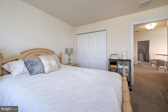 202 HOLBROOK LN, Gilbertsville, PA 19525