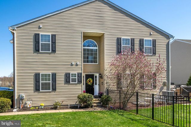 202 HOLBROOK LN, Gilbertsville, PA 19525
