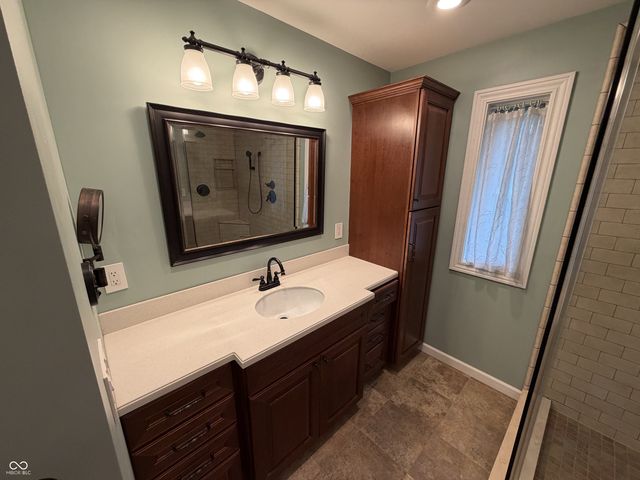 656 Mac Beth Drive, Avon, IN 46123