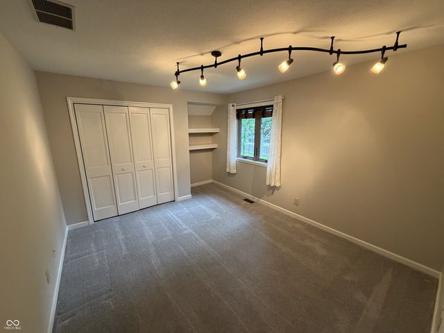 656 Mac Beth Drive, Avon, IN 46123