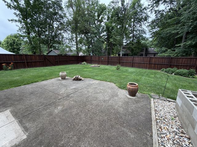 656 Mac Beth Drive, Avon, IN 46123