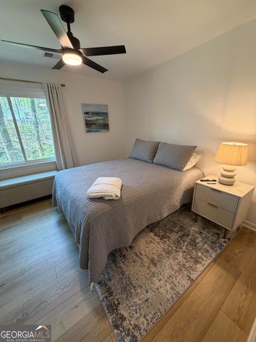 2015 N Creek Circle, Alpharetta, GA 30009